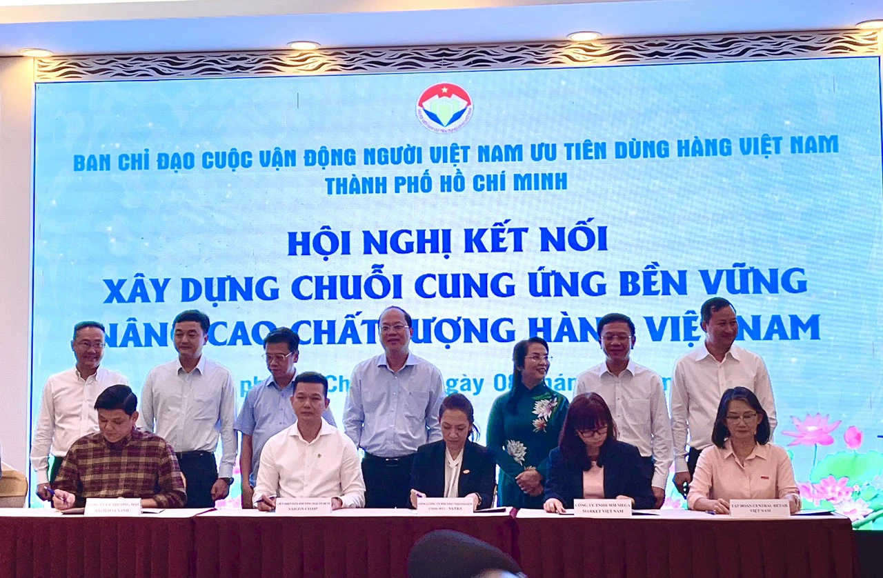 Bách Hóa Xanh ký kết thỏa thuận hợp tác xây dựng chuỗi cung ứng bền vững, nâng cao chất lượng hàng Việt Nam